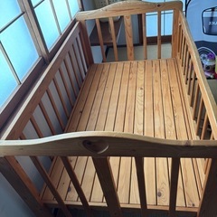 ベビーベッドの画像