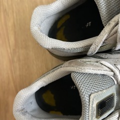 ニューバランススニーカーの画像