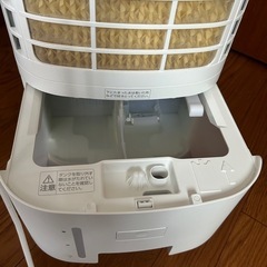 アイリスオーヤマ　冷風機
の画像