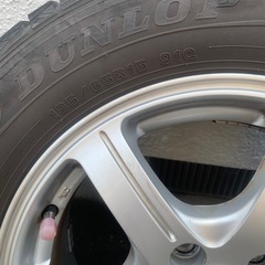 FIED 15インチ 195/65R15 DUNLOP wintermaxx の画像