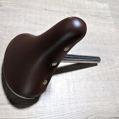 （極上美品）ブラウン 合成皮革 サドル シートポスト一体型の画像