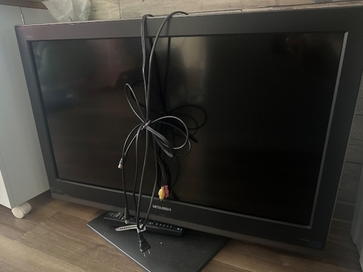 08年製三菱32型テレビ　リモコン付き