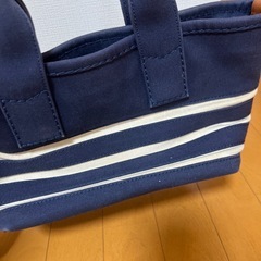 マークバイマークジェイコブス　トートバックの画像