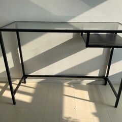 IKEA  ラップトップテーブル  VITTSJÖ , 回転チェア TOBERGETの画像