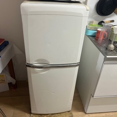 【無料】冷蔵庫 お譲りします 高さ115cm・動作良好の画像