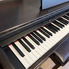値下げ交渉可能　現金支払い可　ピアノ　 電子ピアノ　YAMAHA ヤマハ　YDP-201   88鍵の画像