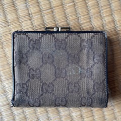 グッチ がま口財布 箱&リボン付きの画像