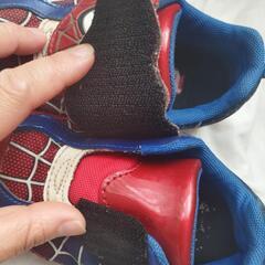 スパイダーマンシューズの画像