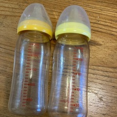 ピジョン　哺乳瓶　240mlの画像