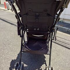 中古品　アップリカ　マジカルエアー AG カーキ　Aprica　B型ベビーカーの画像