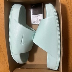 【新品】Nike スリッパ 24cmの画像