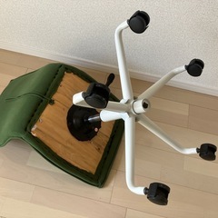 ニトリ フェルト張りワークチェア(フェリス GR) オフィスチェア W590×D590×H805-920mmの画像