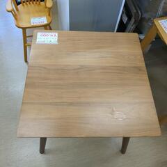 ダイニングテーブル  オシャレ 木製 正方形 天板に浮きあり　【こちらは店舗です。浜村鹿野温泉ICから3分 買取本舗 宮本リサイクル 営業時間9～19時 定休日水曜のみ←連絡できませんm(_ _)m】の画像