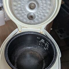 炊飯器の画像
