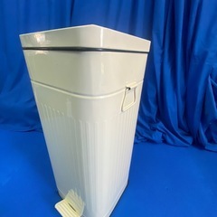 美品　ゴミ箱の画像