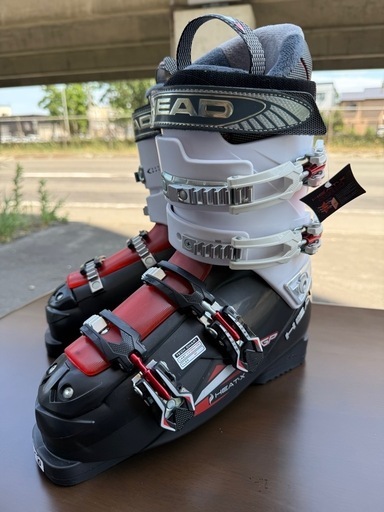 スキー靴(新品)