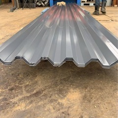 ガルバリウム鋼板　屋根材　折板金属屋根30タイプ 　幅820mm ０.5ミリ厚　 トタン波板の加工販売　引取限定の画像