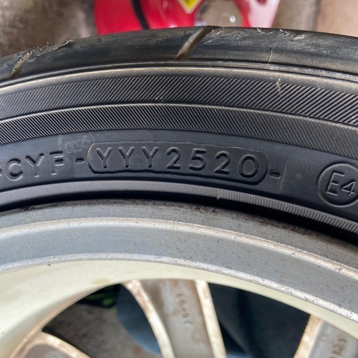 車のパーツ RAYS 195/45R16 6J PCD100