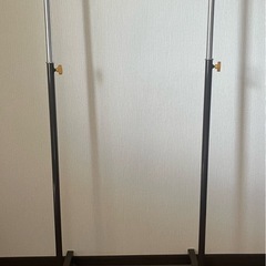 【土日引取りに来てくれる方】ハンガーラック