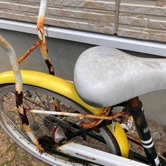 子供用自転車 20インチ 補助バー ヘルメット付きの画像