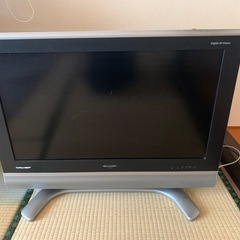 シャープ　アクオス　デジタルハイビジョンテレビ