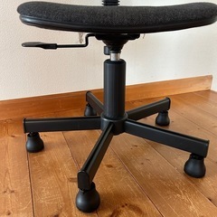 オフィスチェア　椅子　チェア　グレーの画像