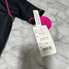 新品未使用！水着、ラッシュの画像