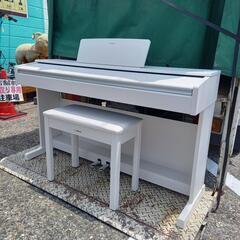 人気のホワイト！取説付！YAMAHA！ヤマハ！電子ピアノ！2020年！YDP-144の画像