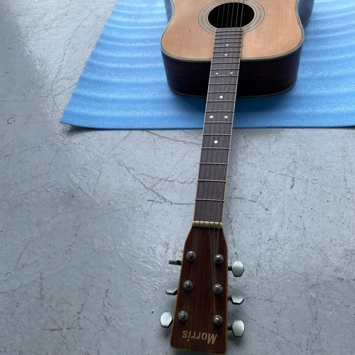 MOLALES アコギ　ライムグリーン 【思い切って8,500円で譲ります】 ギターMorrisアコースティックギターw-30 ギター練習趣味小倉北