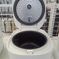 ★リユースのサカイ日立店★HJ7086 YAMAZEN マイコン炊飯ジャー 5.5合 24年製 動作確認／クリーニング済み の画像