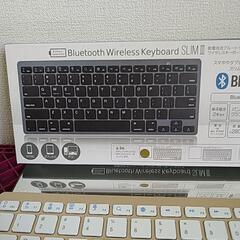 ゴールド　ワイヤレスキーボードの画像