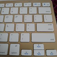 ゴールド　ワイヤレスキーボードの画像