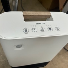 良品　山善のセラミックファンヒーターDSF-S12(W)ホワイト　最終値下げ‼️の画像