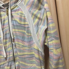 アルマーニエクスチェンジ　カラフルボーダー　パーカーの画像