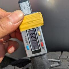 185/65R15 日産ノート サマータイヤ 純正アルミホイールの画像