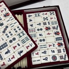 A 2507-357 麻王 麻雀牌  ケースの蓋壊れてます キズ汚れ有りの画像