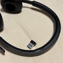 【三軒茶屋で引き渡し】Microsoft ワイヤレスヘッドセット（8JU-00013／レシーバー付き）の画像