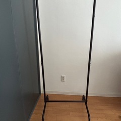 スチール製ハンガーラック

