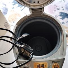 電気ポットの画像