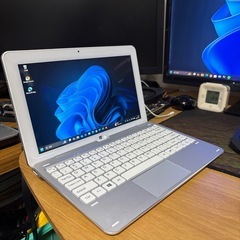 タブレットPC Windows11 Office2021 本体使用時間約30時間の画像