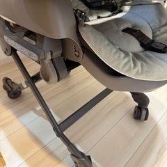 電動　ベビーチェアの画像