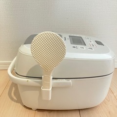 炊飯器5.5合炊き　パナソニックSR-PB109の画像