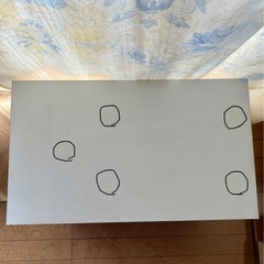 レトロなチェストの画像