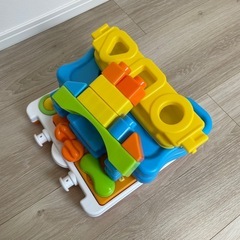 取引中⭐︎知育玩具アクティビティテーブルの画像