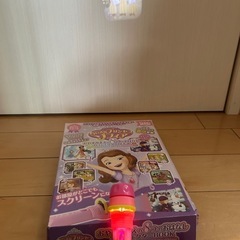 ディズニー(プリンセスソフィア)おやすみ前の8つのお話しプロジェクターの画像