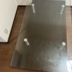 リビングテーブルの画像