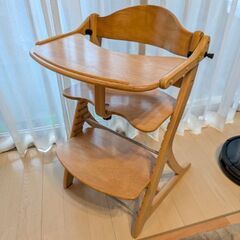 【お値下げ】大和屋　すくすくチェア＋　テーブルつき　子供用椅子の画像