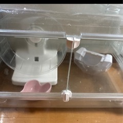 気持ちお値下げ交渉OK⭐️ハムスター　ケース　ペット　2つまとめてお願いします！の画像