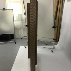 パーテーション ブラウンの画像