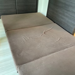 折りたたみベッドの画像
